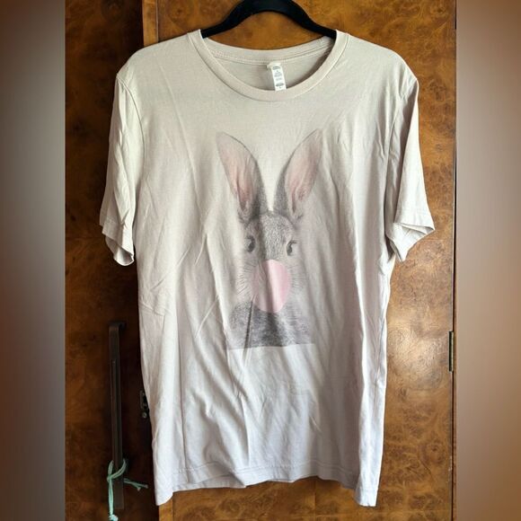Bunny blowing bubble tshirt - Picture 1 of 3